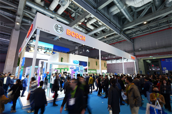 博世智能出行售后携三大业务首展新品与可持续解决方案亮相2024上海法兰克福汽配展