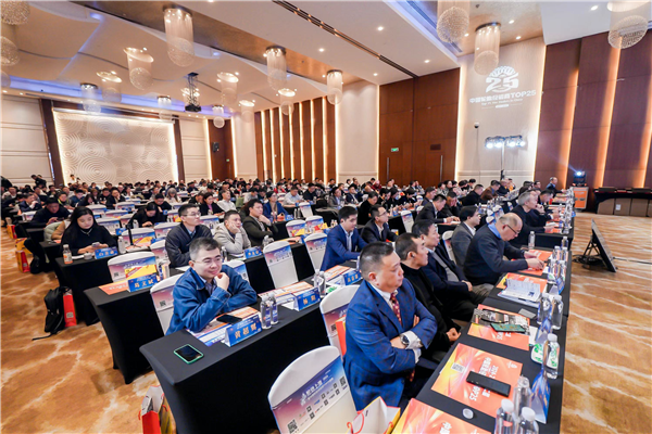 轮动上海暨第二届“中国轮胎经销商TOP25”颁奖盛典圆满成功！