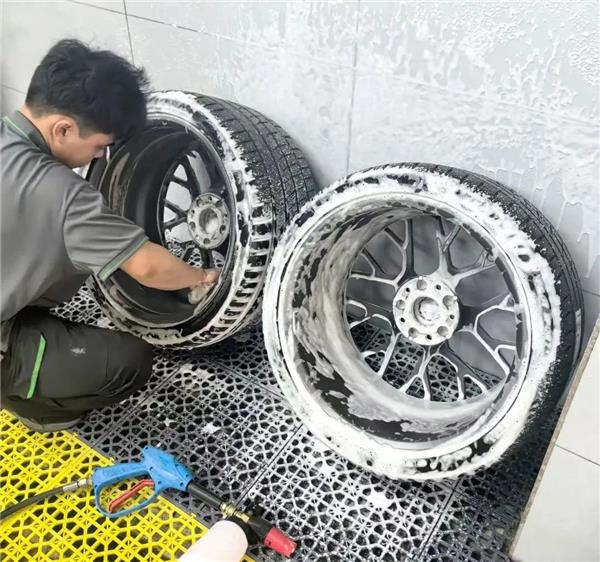“00后驰二代”接班实录：毛利率提升24%、轮胎销量增45%，未来再开3家驰加店