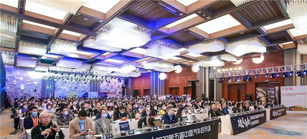 六大主题专场、80+重磅嘉宾、50+热议话题，1000+行业精英齐聚AC汽车千人峰会现场，共话汽车服务新机会