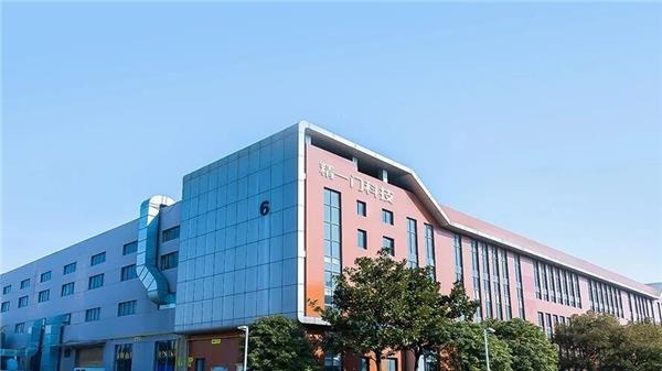 破解车膜增长困局:精一门如何获得十余家车企选择,化身 破解车膜增长困局:精一门如何获得十余家车企选择,化身