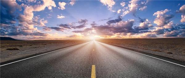 “最惨汽修工”判赔数百万、“比亚迪168保养”反攻售后…26年后市场会有哪些挑战？丨年度十大关键词