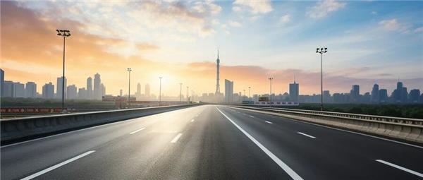 困在短视频里的汽修老板:不会拍视频就注定被淘汰吗? 困在短视频里的汽修老板:不会拍视频就注定被淘汰吗?