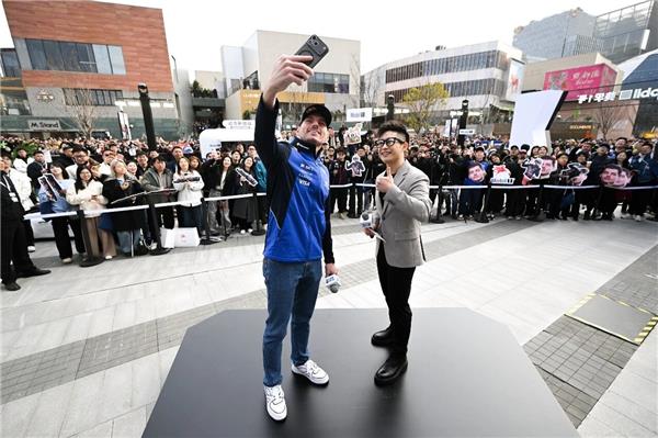 从赛道到市场，从技术到人心：美孚1号如何卡位混动新周期？