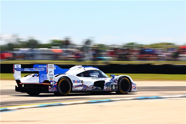 赛道同驰,公路同行:美孚1号与保时捷共庆合作三十周年 赛道同驰,公路同行:美孚1号与保时捷共庆合作三十周年